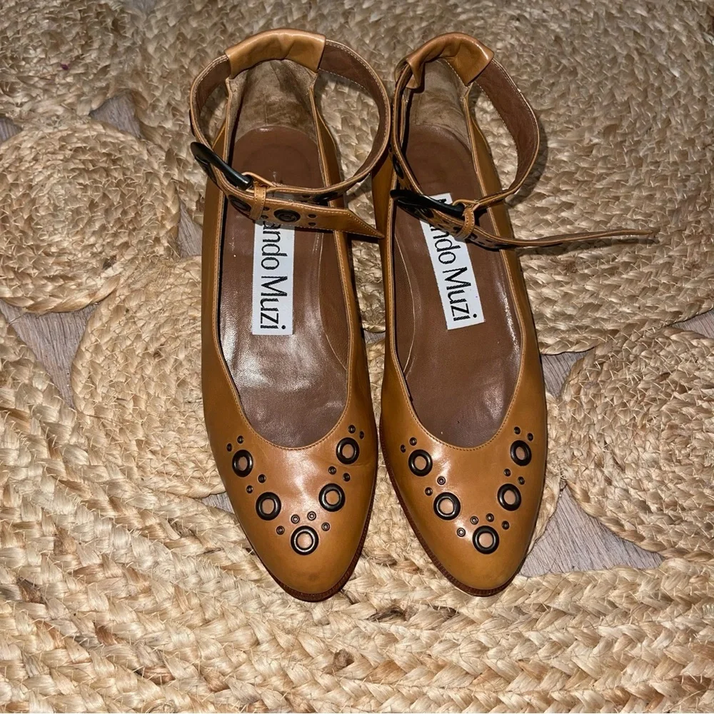 Women's Nando Muzi Grommet Italian Leather Mary Jane Pumps - Picture 5 of 11